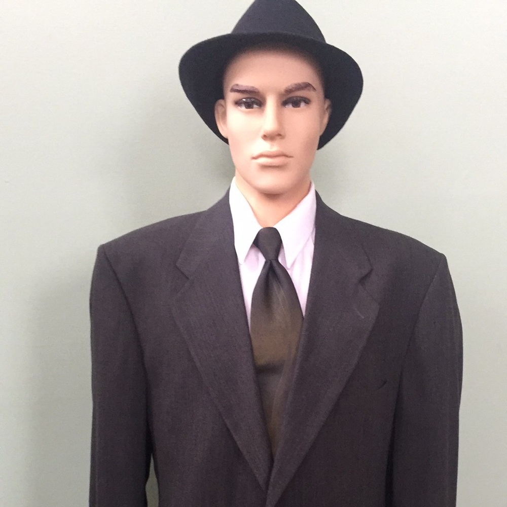 Profilo Suit